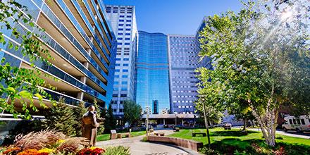 Mayo Clinic campus in Rochester exterior facilities photo